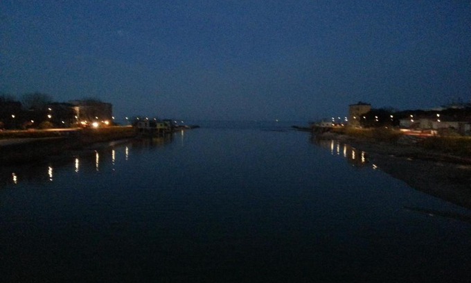 San Giuliano a Mare Apartment | Beachfront Apartment with Balcony for 6 Guests