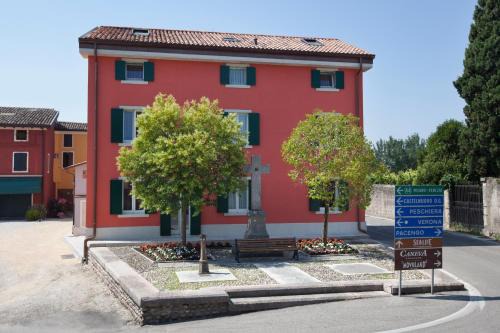 Cola Apartment | Top-Rated Appartamenti al Canton: Family-Friendly Comfort