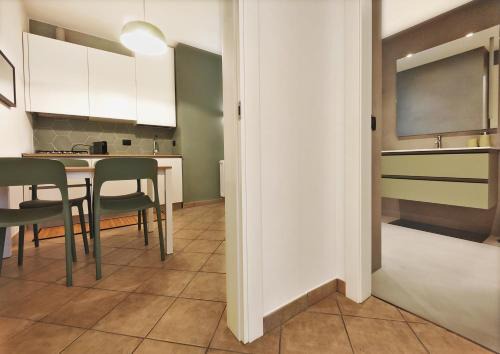 Lazise Old Town Apartment | Discover Appartamenti Al Marcipiè: Family-Friendly Retreat