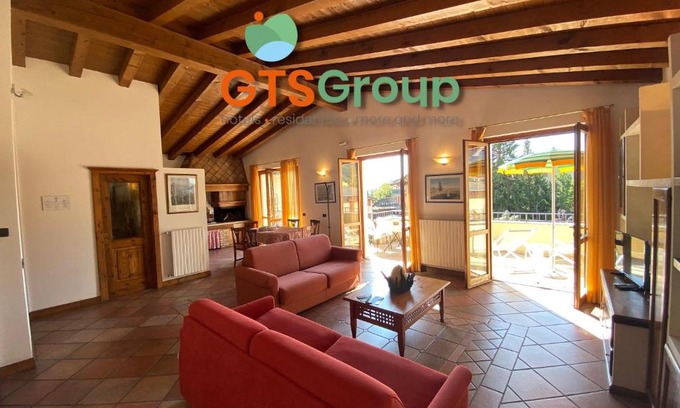 Gardola Apartment | Experience Apollo XI: 4-Star Family-Friendly Retreat