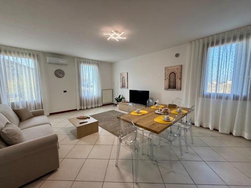 Rovolon Apartment | Inviting Appartamento Vacanze Euganea with Breakfast Included