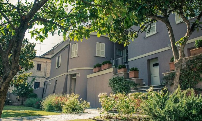 Arrone Apartment | Pet-Friendly Appartamenti LA MAGNOLIA with Spa & Family Perks