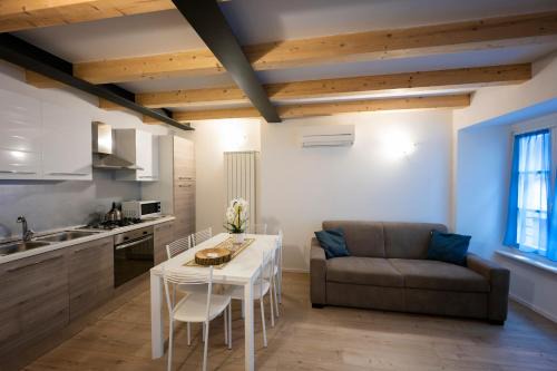 Riva del Garda Apartment | Family-Friendly Appartamenti Rivantica - 4 Star, Guest Rated 9.5