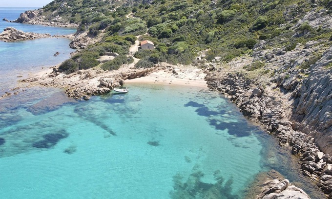 San Teodoro Apartment | Pet Friendly Appartamenti San Teodoro 1 with Breakfast & More
