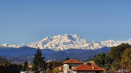 Sesto Calende Apartment | Family-Friendly Retreat at Appartamenti Ticino - Rated 9.5