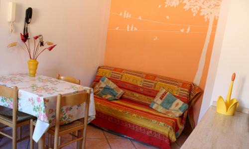 Bardino Nuovo Apartment | Discover Appartamenti Tra gli Ulivi: Pet-Friendly Retreat