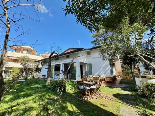 Alba Apartment | Oceanfront Appartamenti Villa Renata: Rated 9/10 with Hot Tub