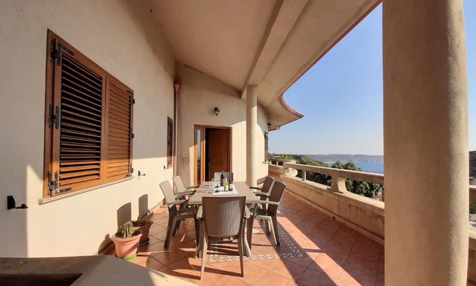 Nebida House | Oceanfront Appartamento 3 with Pet-Friendly Amenities