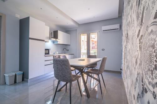 Chianchitta-Pallio Apartment | Cozy Apartment Steps from the Sea - Family Friendly Stay