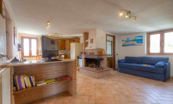 Gianola House | Seaside Apartment Steps from the Beach with Ocean Views
