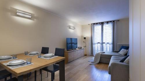 Ponte di Legno Apartment | Pet-Friendly Appartamento Acquaseria 310 with Breakfast