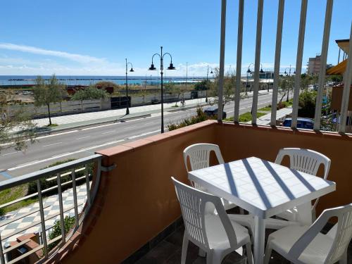 Villamarina Apartment | Oceanfront Appartamento Albachiara Vistamare - 4 Star Stay