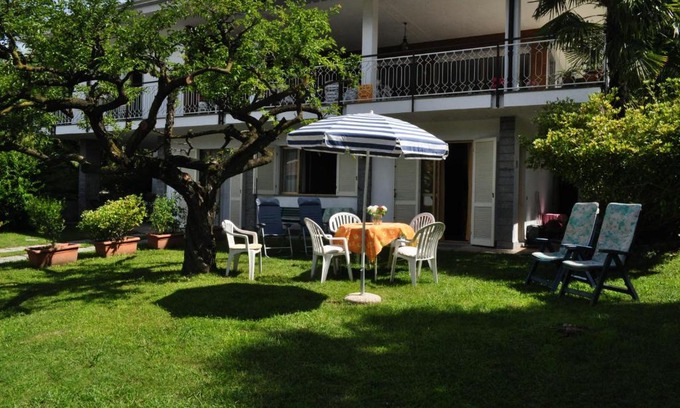 Pettenasco Apartment | Pet and Child Friendly Appartamento Azalea - 8/10 Rated Stay