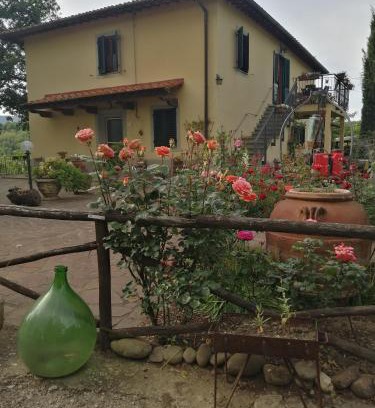 Figline e Incisa Valdarno Apartment | Pet-Friendly Appartamento Bellosguardo: Perfect for Families