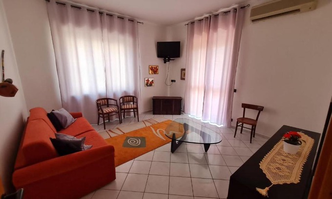 Busto Arsizio Apartment | Cozy Appartamento BERIMBAU near Malpensa - 9/10 Guest Rating