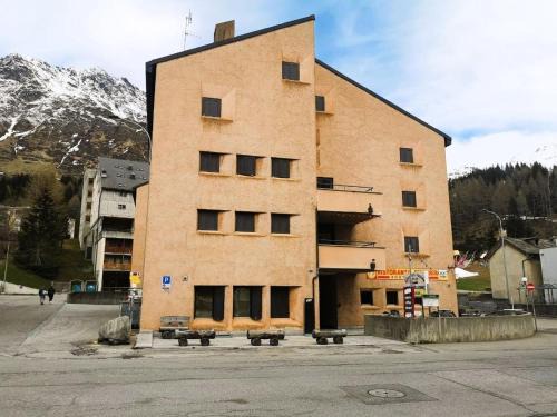 San Bernardino Apartment | Family-Friendly Ferienwohnung Claudia with Pet Amenities
