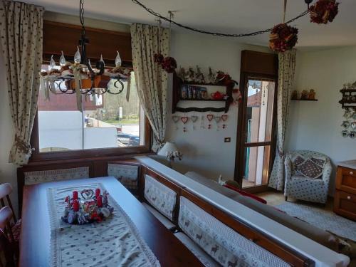 Pieve di Cadore Apartment | Family-Friendly Apartment with Kitchen - Guest Rated 10/10