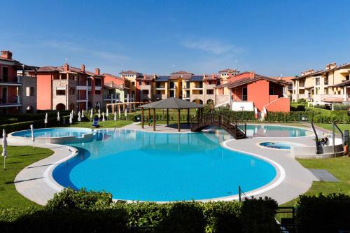 Lugana Apartment | Oceanfront Appartamento Corina: 10/10 Guest Rated Escape