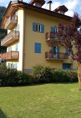 Pellizzano Apartment | Pet-Friendly Appartamento Cortellini: Family Approved Stay