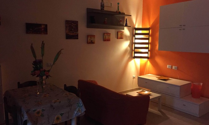 Molfetta House | Top-Rated Appartamento da Nonno Ciccio with Breakfast & Kitchen