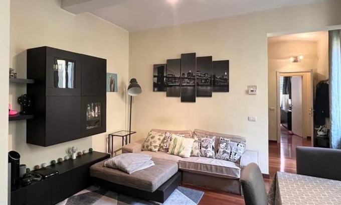 Old Town Apartment | Child-Friendly Getaway at Appartamento dei Grasolfi