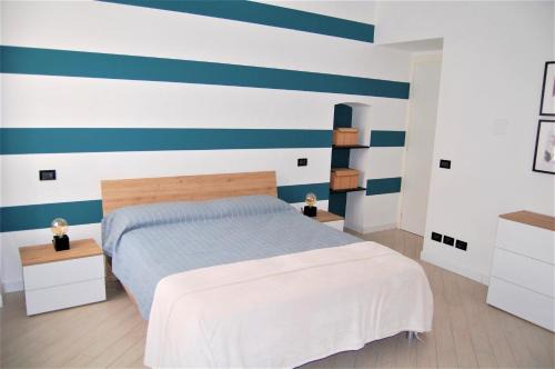 Pegli Apartment | Oceanfront Appartamento del Porticciolo - Guest Rated 9.8