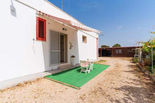 Torre Lapillo Apartment | Family-Friendly Appartamento di Stefy with Great Amenities