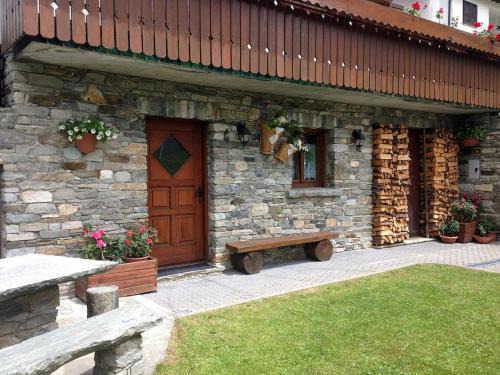 Madesimo House | Family-Friendly Appartamento Edelweiss with Great Reviews