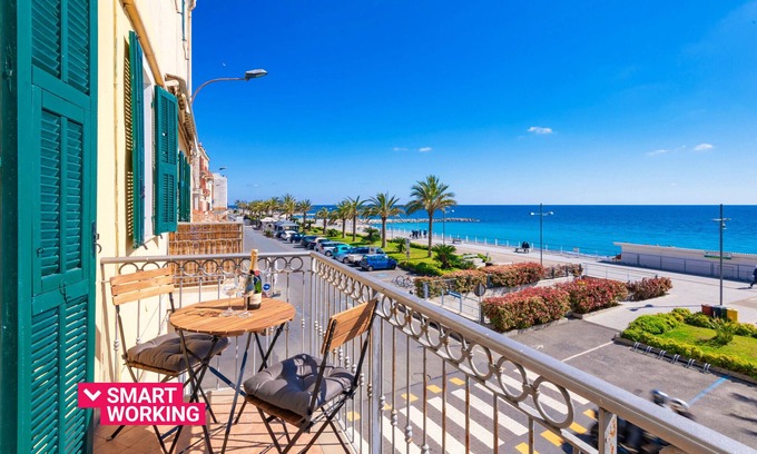 Ospedaletti Apartment | Oceanfront Apartment in Ospedaletti - Guest Rated 10/10