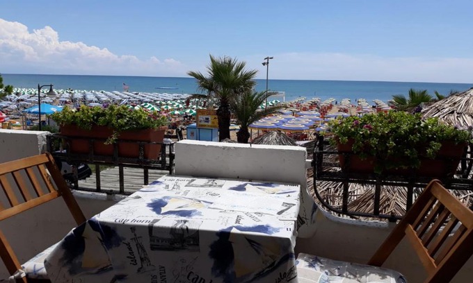 Old Town Apartment | Pet-Friendly Oceanfront Apartments in Beautiful Italy