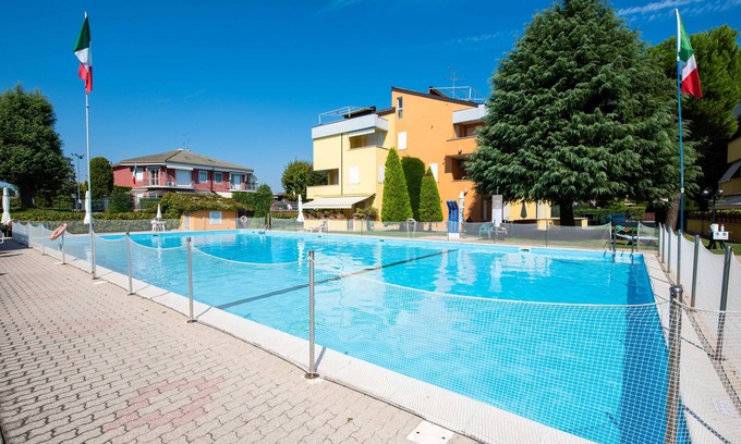 Lugana Apartment | Exceptional Appartamento Garden Ville with Pool & Spa