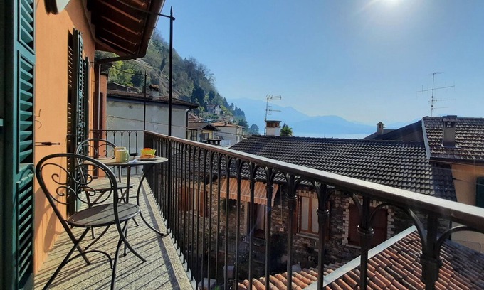 Cannero Riviera Apartment | Family-Friendly Appartamento Isolino dei Fiori with Kitchen