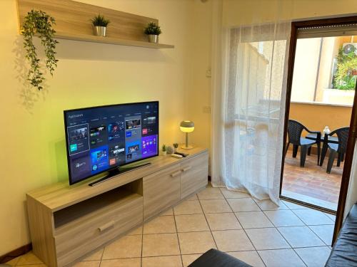 Terni Apartment | Cozy Appartamento Il Girasole: Pet Friendly in Terni