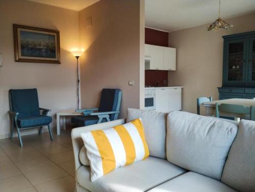 Vinchiaturo Apartment | Central Apartment: Guest Rated 9.7 & Family-Friendly