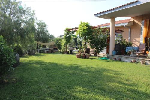 Cerveteri Apartment | Oceanfront Apartment in Villa Di Judighes - Rated 9.3/10