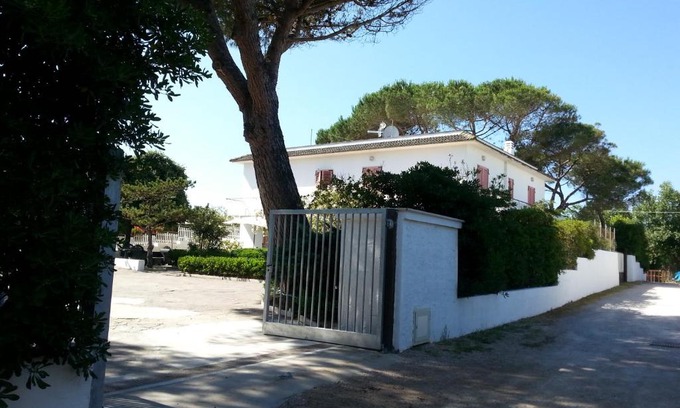 Minturno Apartment | Oceanfront Appartamento in Villa Valentini with Garden Access