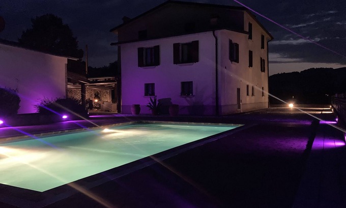 Borgo Tossignano Apartment | Modern Appartamento with Ocean Views and Spa Amenities