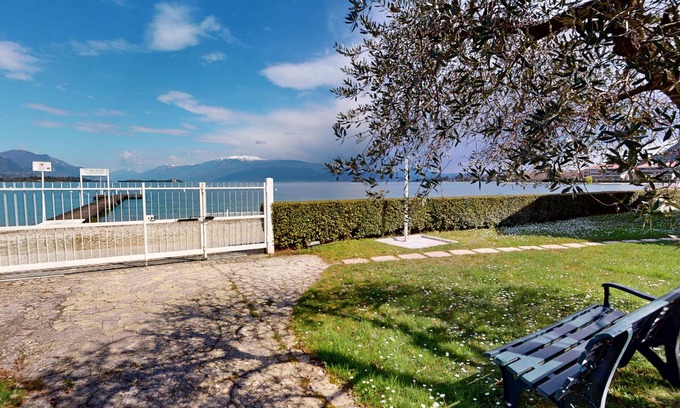 Pieve Vecchia Apartment | Appartamento Maria Elena by Bookinggardalake