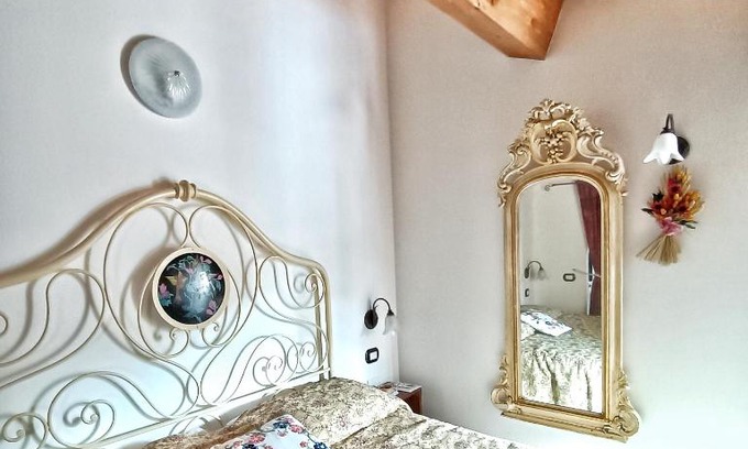 Morciano di Romagna Apartment | Timeless Charm at Atmosfera d'altri tempi - Rated 9.4/10