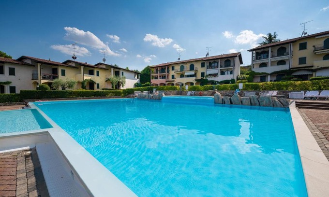 Polpenazze del Garda Apartment | Inviting Appartamento Katy: Pool, Breakfast & Hot Tub Fun