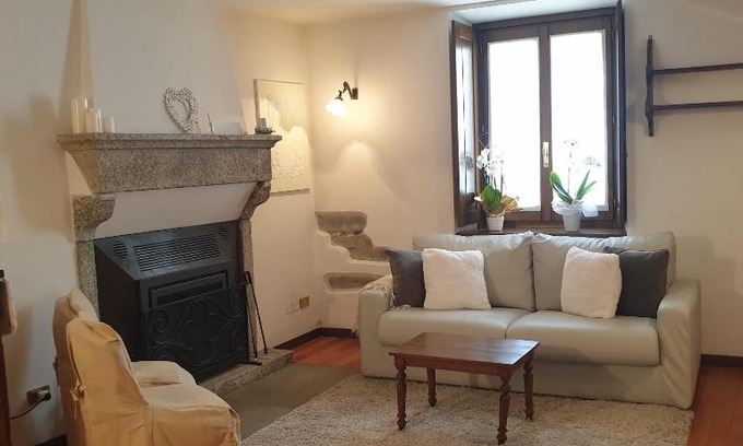Santa Maria Maggiore Apartment | Stunning Appartamento Dimora in Piazza - Child-Friendly Retreat
