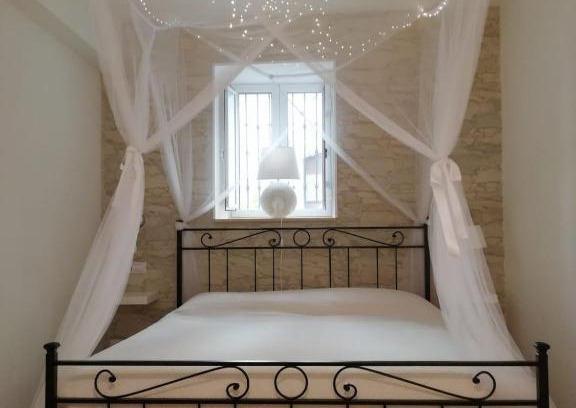 Caltagirone Apartment | Exceptional Appartamento La Matrice - Child Friendly Stay