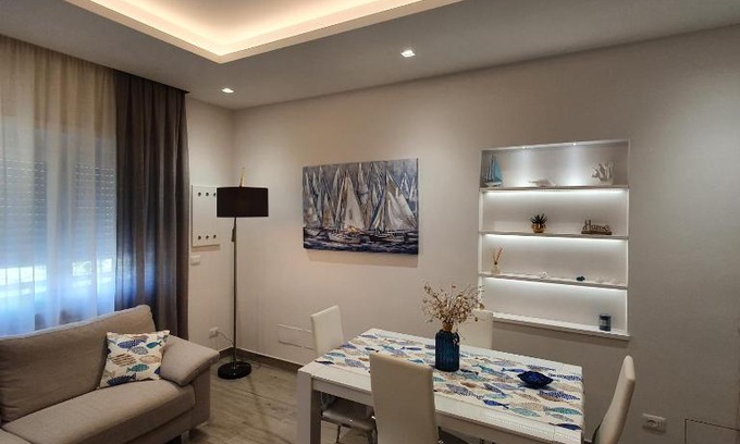 Lavinio Lido di Enea Apartment | Idyllic Appartamento la Perla - Steps from the Sea