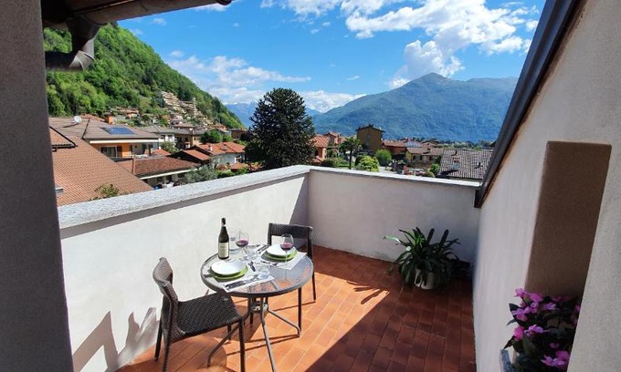 Cannobio Apartment | Oceanfront Retreat at Appartamento Little World, Rated 9.2/10