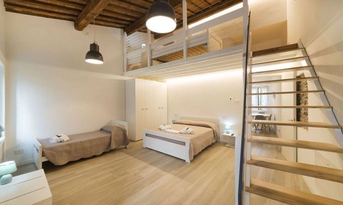 Cittadella Apartment | Cozy Apartment for 4 Near Arena and Piazza Bra
