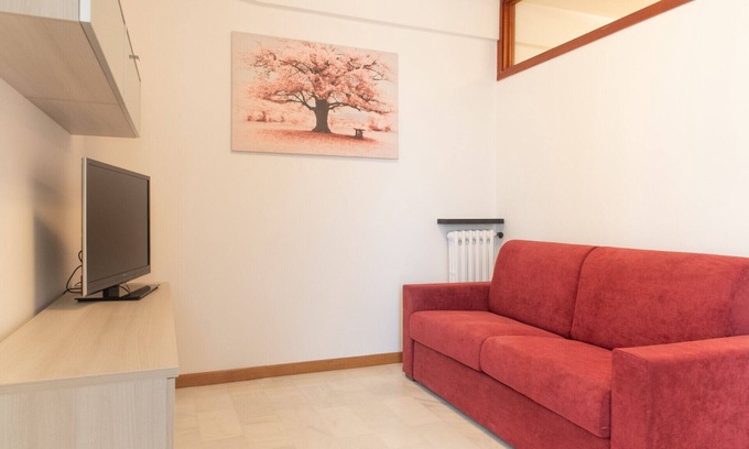Pietra Ligure Apartment | Oceanfront Appartamento Magnolia with Pet-Friendly Amenities
