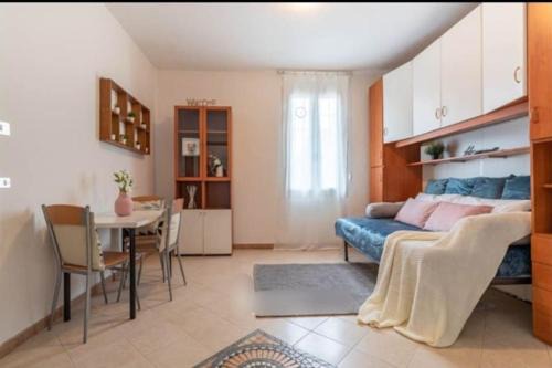 Crocetta-San Lazzaro-Modena Est Apartment | Cozy Studio Apartment in Modena - Guest Rated 9.8