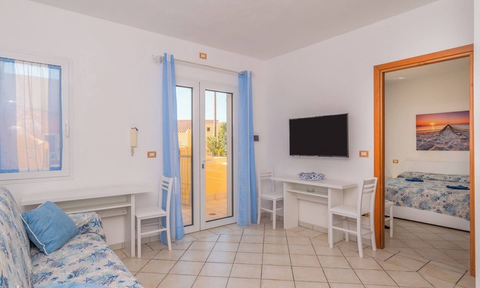 La Maddalena Apartment | Seaside Retreat: Appartamento Murena 1 with Terrace & A/C