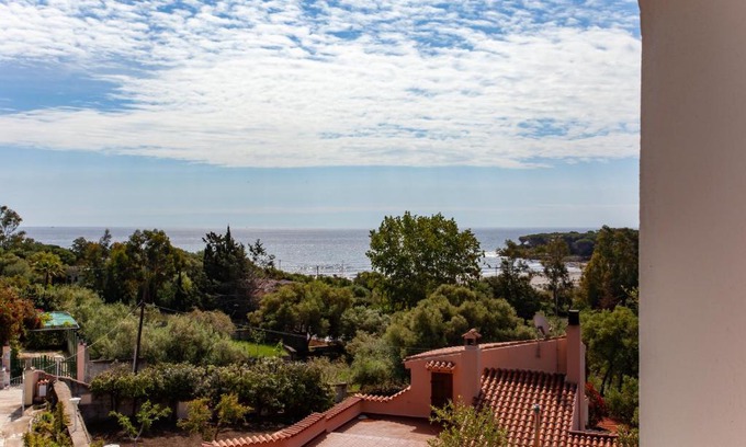 Sas Linnas Siccas Apartment | Comfortable Appartamento Murice - Pet & Child Friendly Stay