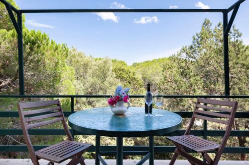 Cala Gonone Apartment | Family-Friendly Appartamento Oriente: 4-Star Comfort Awaits
